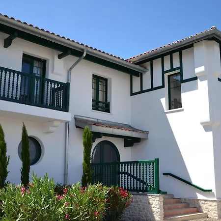 Aitama Tatil Evi