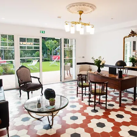 Aitama * Lege-Cap-Ferret