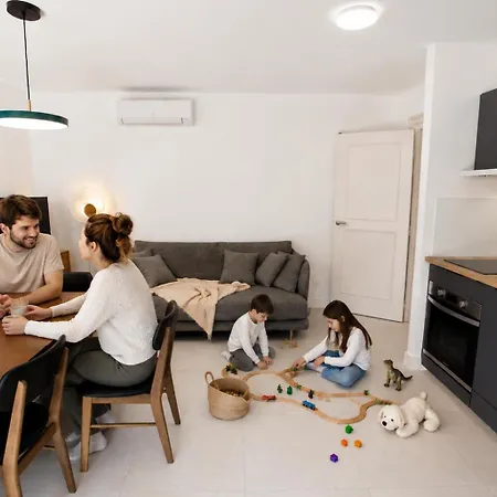 Tatil Evi Aitama *